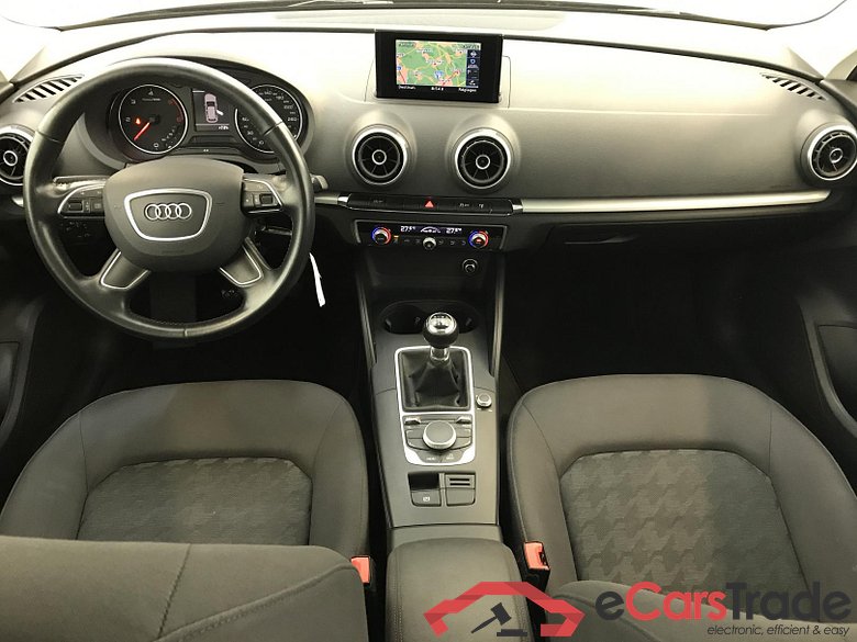 AUDI A3 SB 1.6TDI ULTRA Navi PDC Klima #6