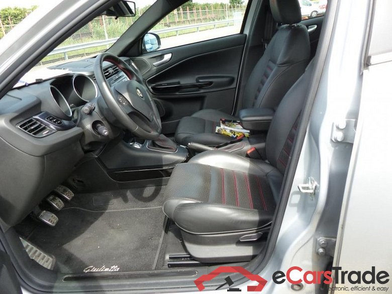 Giulietta 2.0 JTDm Distinctive 140Hp Sport Leder Navi BOSE ... #3