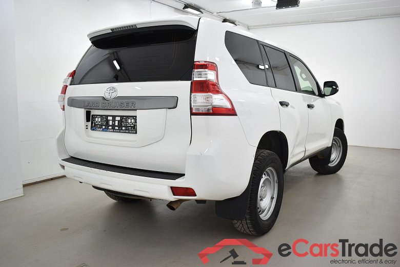 Toyota Land Cruiser 2.8 D-4D 4x4 LeCap 177Hp Keyless-Go Klima ... #3