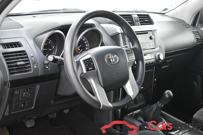 Toyota Land Cruiser 2.8 D-4D 4x4 LeCap 177Hp Keyless-Go Klima ... #6