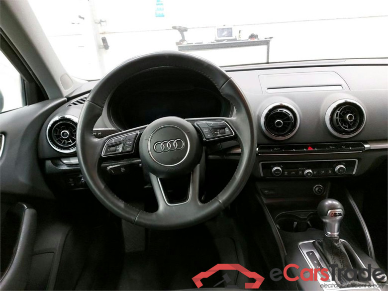 Audi A3 SB 1.6 TDi Xenon Virtual Navi Klima PDC ... #3