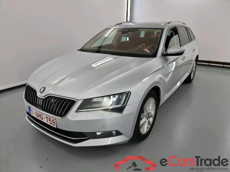 SKODA SUPERB COMBI DIESEL - 2015 1.6 CR TDi Corporate Plus Edition DSG Style GPS Confort