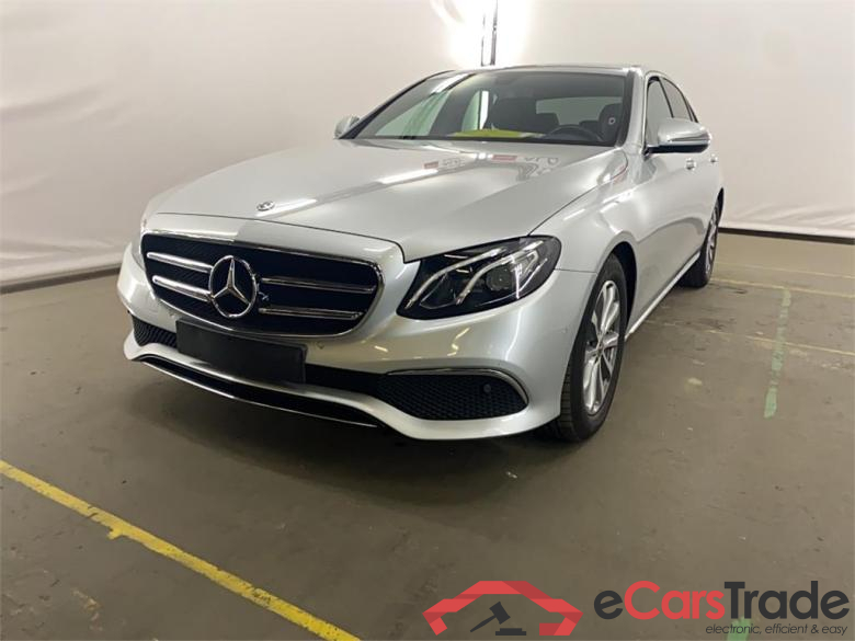 MERCEDES-BENZ E-Klasse 1.6 E 200 D BUSINESS SOLUTION LIM AUTO