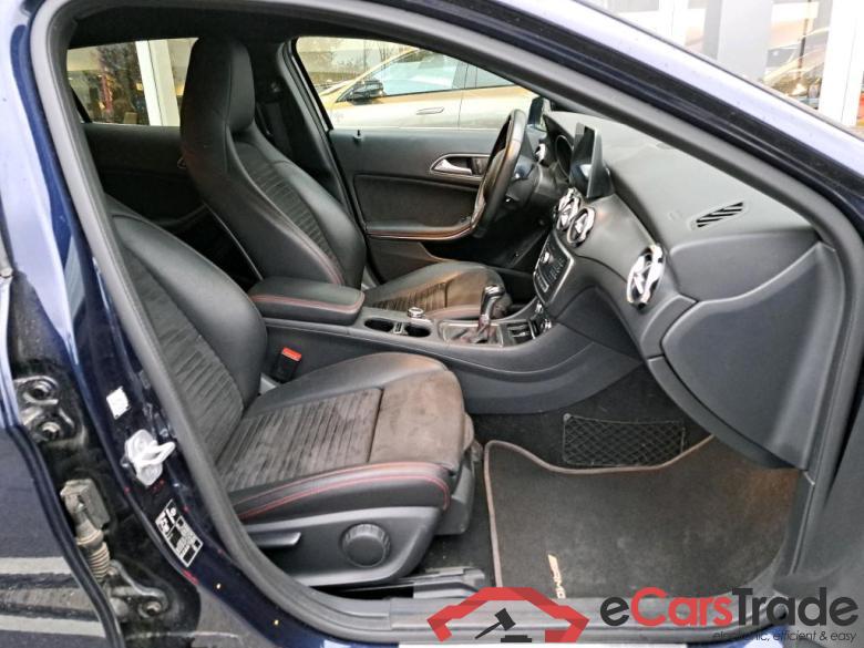 Mercedes GLA 180 d AMG LED-Xenon Command Navi Sport-Leather-Alcantara KeylessGo Klima PDC ... #5