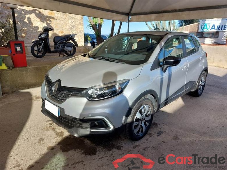 Renault 65 RENAULT CAPTUR / 2017 / 5P / CROSSOVER 1.5 DCI 90CV BUSINESS