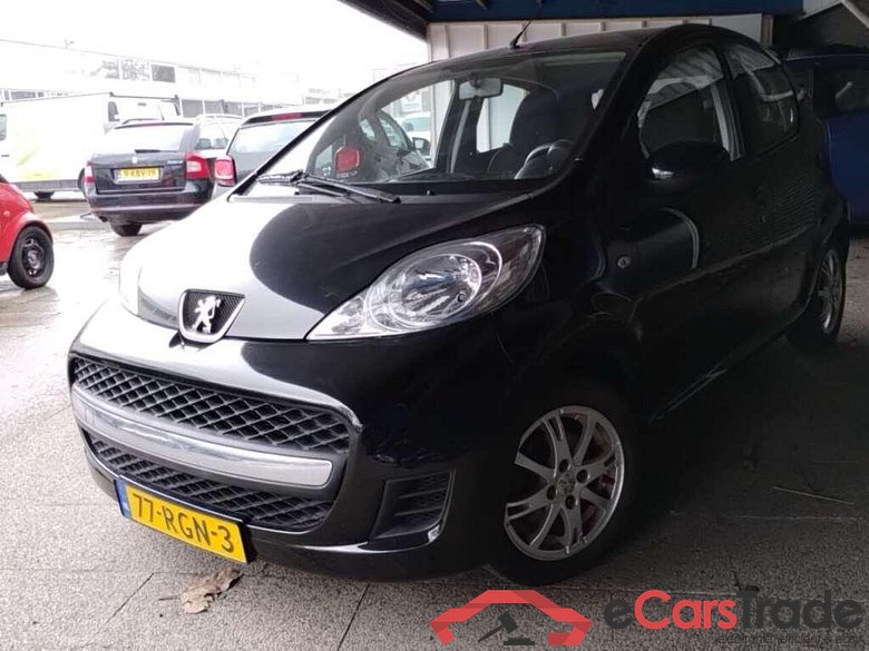 PEUGEOT 107 1.0-12V