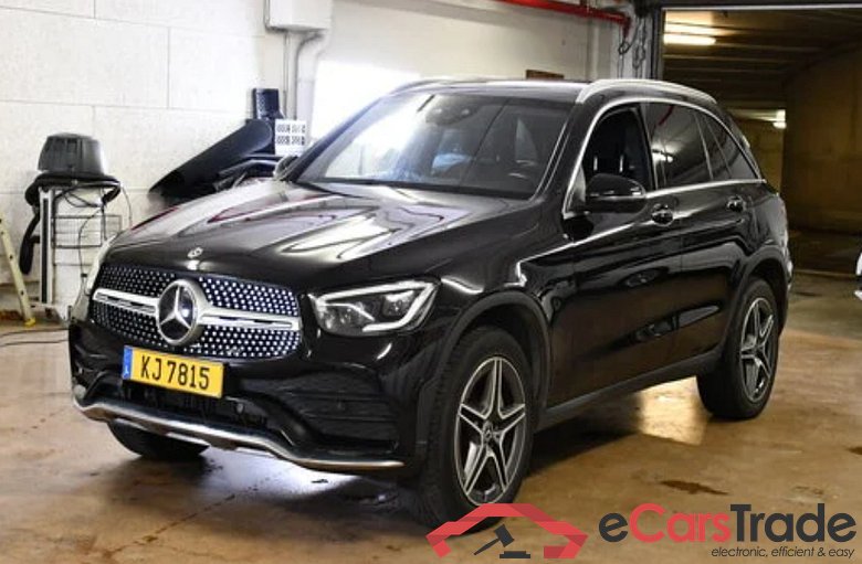 Mercedes-Benz GLC 300e 4Matic AMG Pano LED-Multibeam Burmester Ambient Widescreen Navi Sport-Leather-Alcantara Camera 360° KeylessGo Klima PDC ...