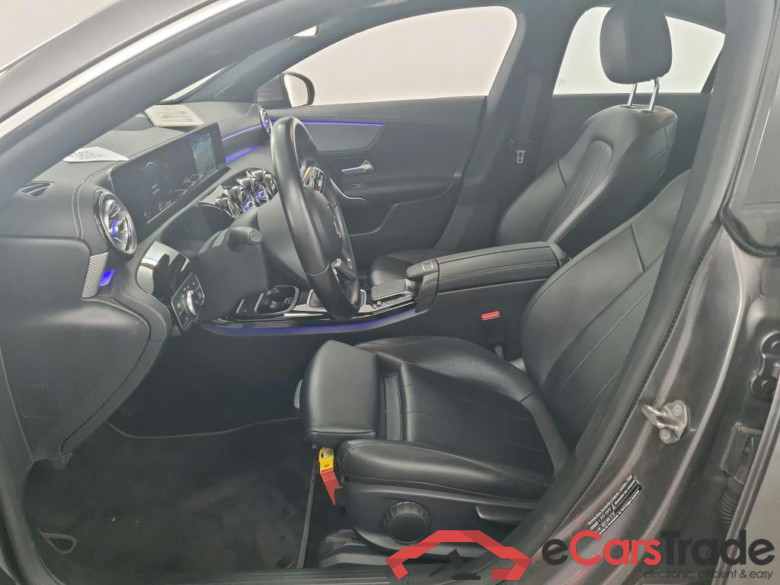 Mercedes CLA 180d LED-Xenon Widescreen Navi Ambient Sport-Leather KeylessGo Klima PDC ... #5