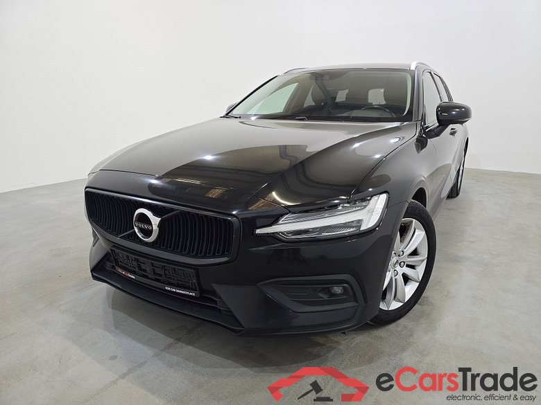 Volvo V60 2.0 D3 Momentum LED-Xenon Virtual Navi KeylessGo Camera Klima PDC ...