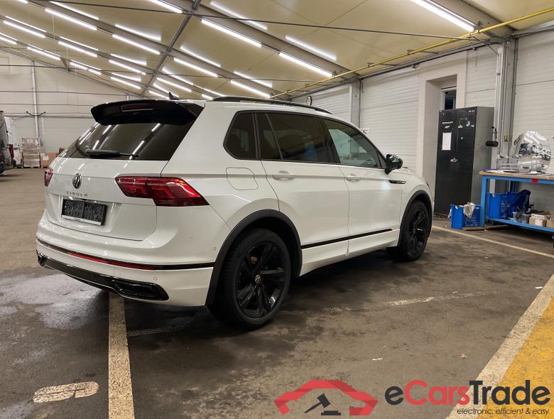 VOLKSWAGEN SUV Tiguan Tiguan R-Line 2.0 l TDI SCR 110 kW (150 PS) 7-speed dual-clutch transmission DSG #2 VOLKSWAGEN SUV Tiguan Tiguan R-Line 2.0 l TDI SCR 110 kW (150 PS) 7-speed dual-clutch transmission DSG #2