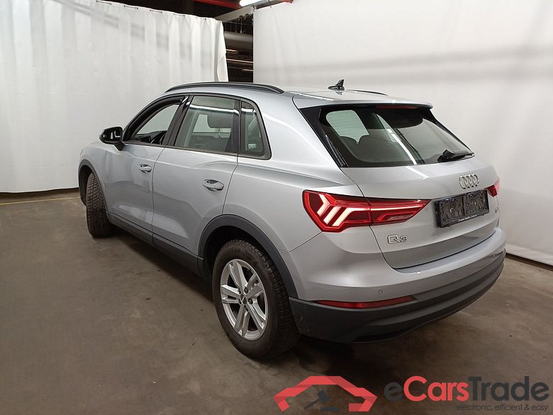 Audi Q3 35 TDI S Tronic Business Edition 5d #5