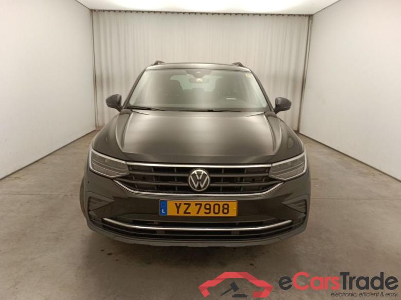 VOLKSWAGEN TIGUAN DIESEL - 2021 2.0 TDI 150 SCR Life BMT DSG 5d #1