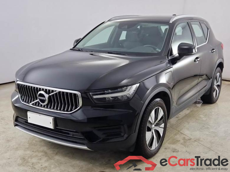 Volvo 235 VOLVO XC40 / 2017 / 5P / SUV T4 PLUG-IN HYBRID AUTO RECH INSCRIP EXPR