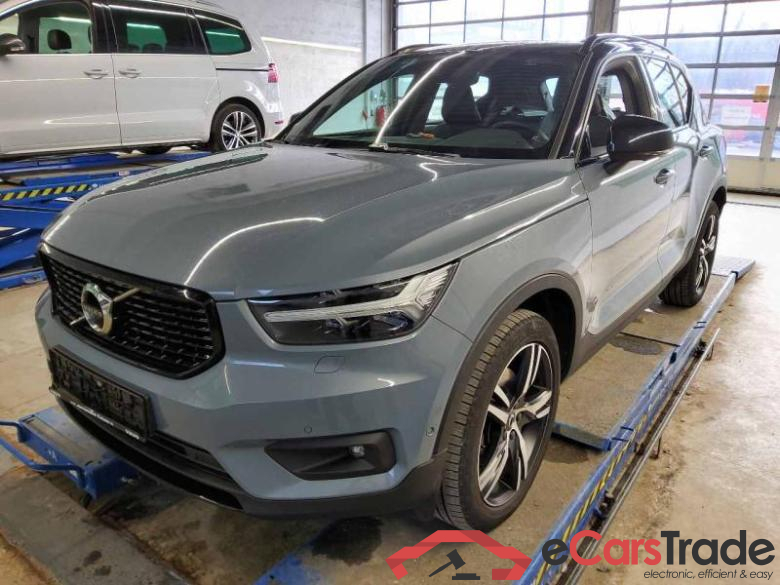VOLVO XC 40 (2017->) DE - SUV5 B4 2WD EU6d, R-Design (EURO 6d), 2020 - 2022