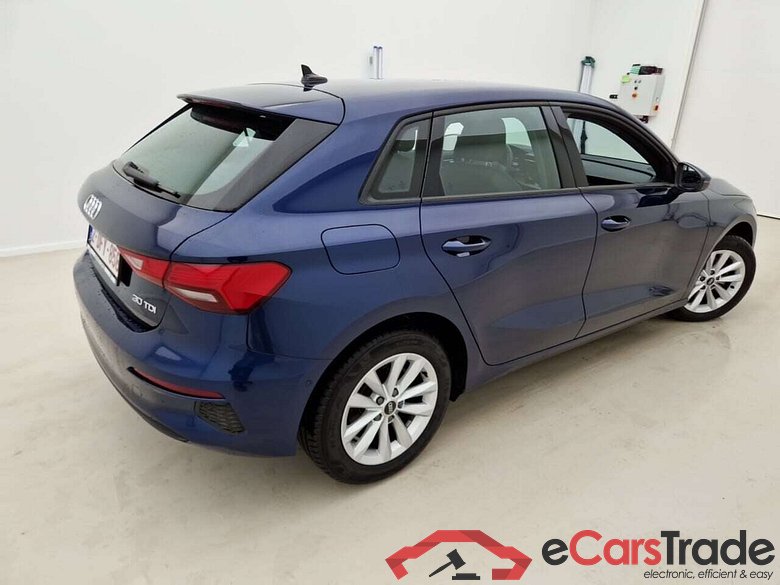 AUDI A3 SPORTBACK 2.0 30 TDI ATTRACTION #2