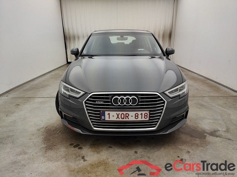 Audi A3 Sportback 40 e-tron S tronic 5d #1