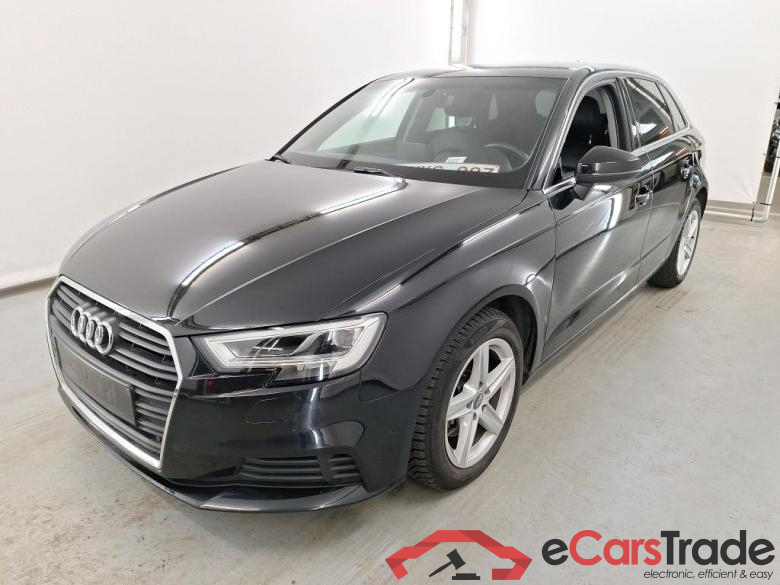 AUDI A3 SPORTBACK DIESEL - 2017 30 TDi Business Edit. S tron. (EU6d-T.) Platinum