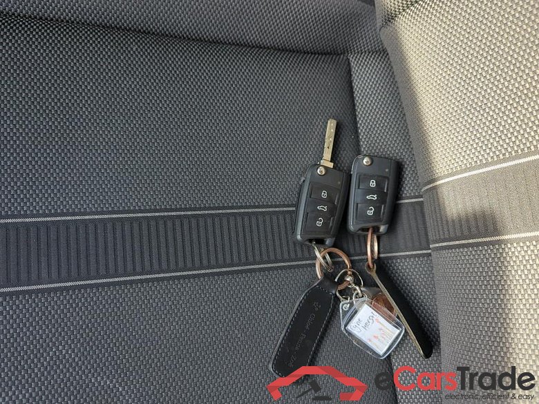 VOLKSWAGEN T-Roc 81 kW #6