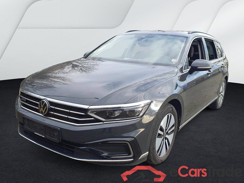 Vw GTE Passat Variant #1
