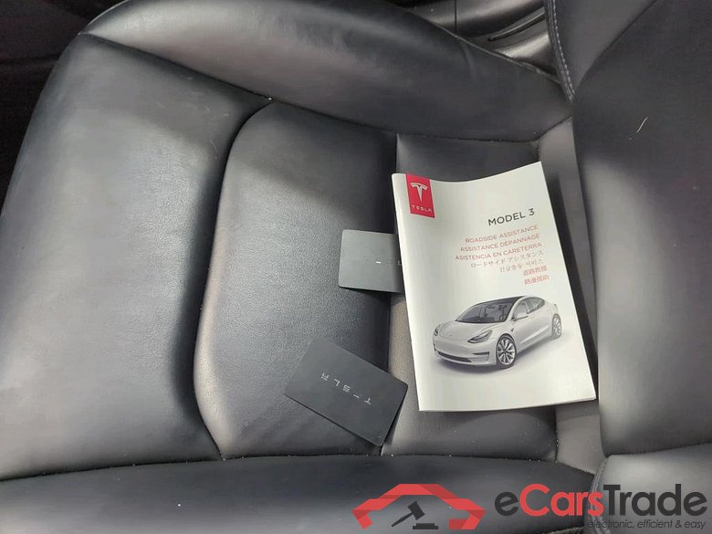Tesla Model 3 '18 BEV Tesla Model 3 Standard Range Plus RWD 4d #4