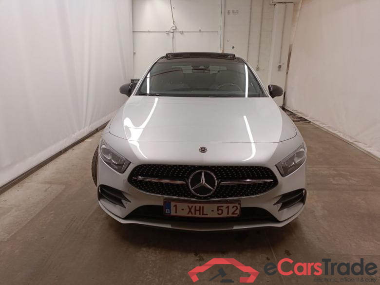 Mercedes-Benz A-Klasse Limousine A 180 d DCT Business Solution 4d