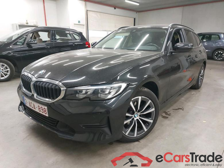 BMW - BMW 3 TOURING 318dA 136PK Advantage Pack Business & PDC Front & Rear