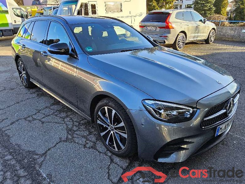 Mercedes-Benz E -Klasse T-Modell (BM 213)(06.2016->) DE - Kb5 E 300 e EU6d, T e AMG Line (EURO 6d), (Facelift) 2020 - 2023 #2