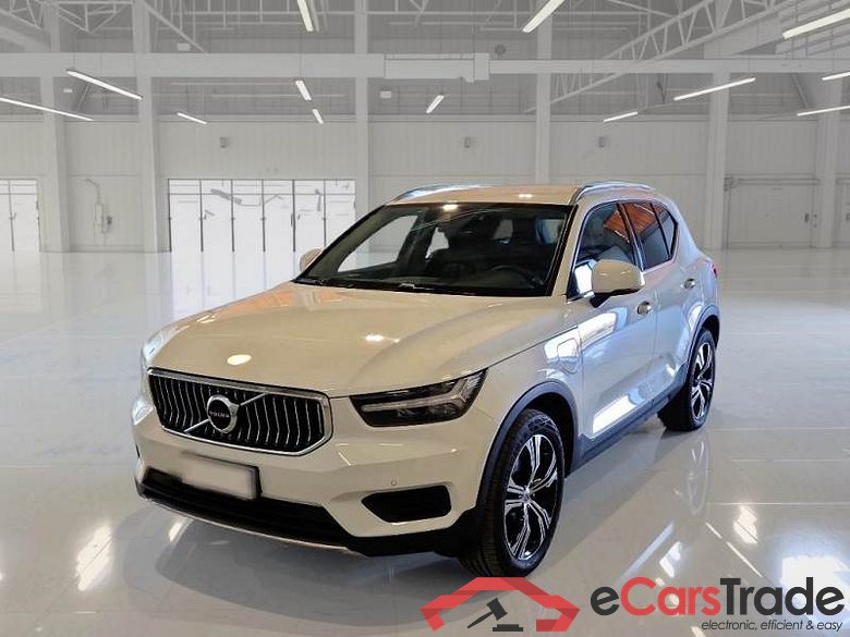 Volvo 233 VOLVO XC40 / 2017 / 5P / SUV T4 PLUG-IN HYBRID AUTO RECHARGE INSCR.