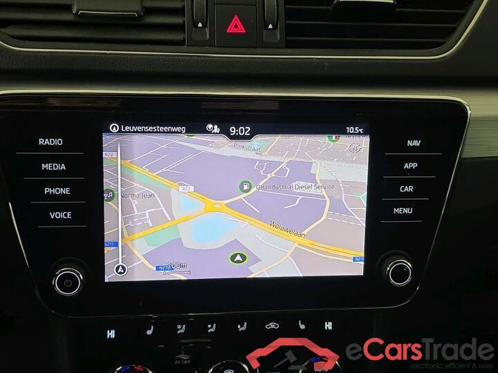 Skoda Superb Combi Superb Combi 2.0 CRTDI DSG7 Ambition 110kW/150pk  5D/P Auto-7 #6