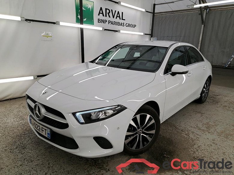 Mercedes A 250 e Business Line 8G-DCT MERCEDES-BENZ Classe A Berline / 2018 / 4P / Berline A 250 e Business Line 8G-DCT