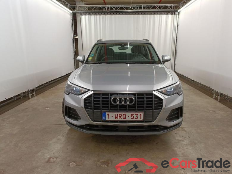 Audi Q3 35 TDI S Tronic Business Edition 5d