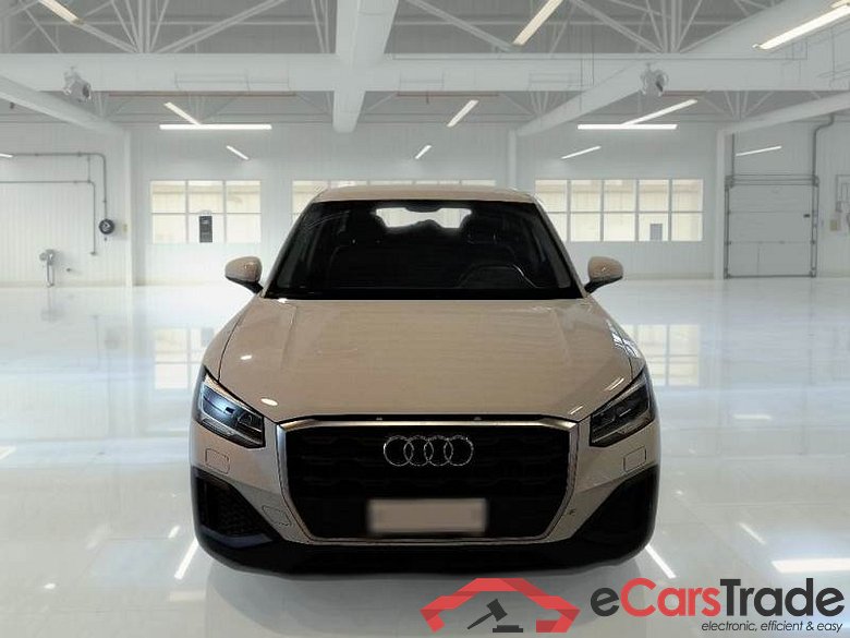 Audi 9 AUDI Q2 / 2020 / 5P / SUV 1.5 35 TFSI BUSINESS S TRONIC #6