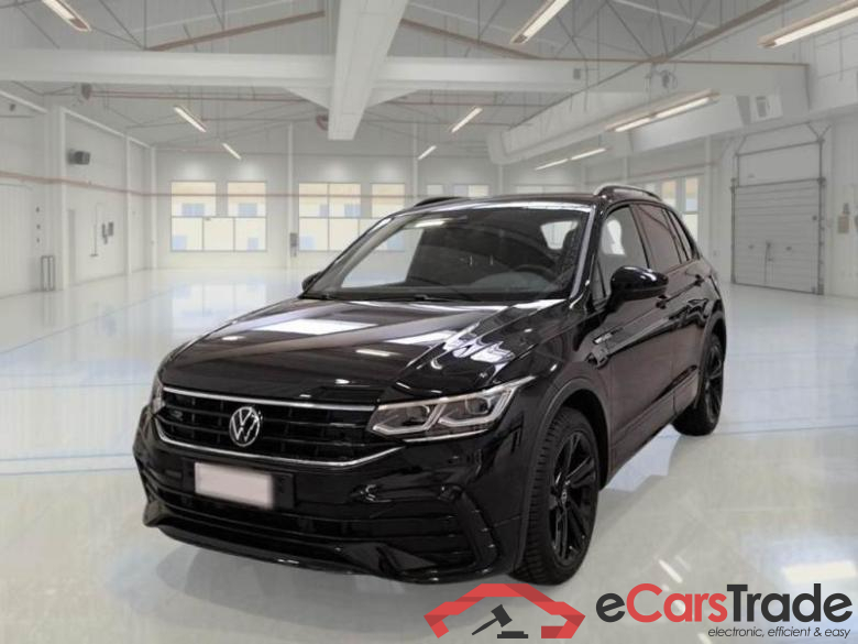 Volkswagen 8 VOLKSWAGEN TIGUAN / 2020 / 5P / SUV 1.5 TSI ACT R-LINE DSG