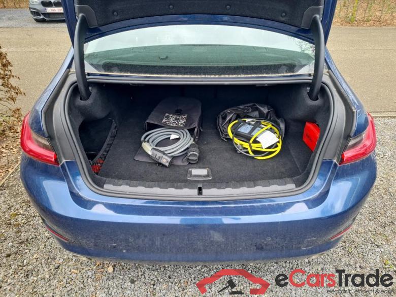 BMW 330e Hybrid Aut. LED-Xenon LC-Pro Navi-Pro Leather KeylessGo Camera Klima PDC ... #6