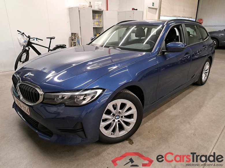 BMW - BMW 3 TOURING 318dA 136PK Advantage Pack Business & PDC Front & Rear