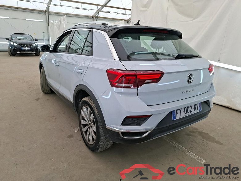 Volkswagen 1.5 TSI 150 EVO CARAT DSG7 VOLKSWAGEN T-Roc / 2017 / 5P / SUV 1.5 TSI 150 EVO CARAT DSG7 #2