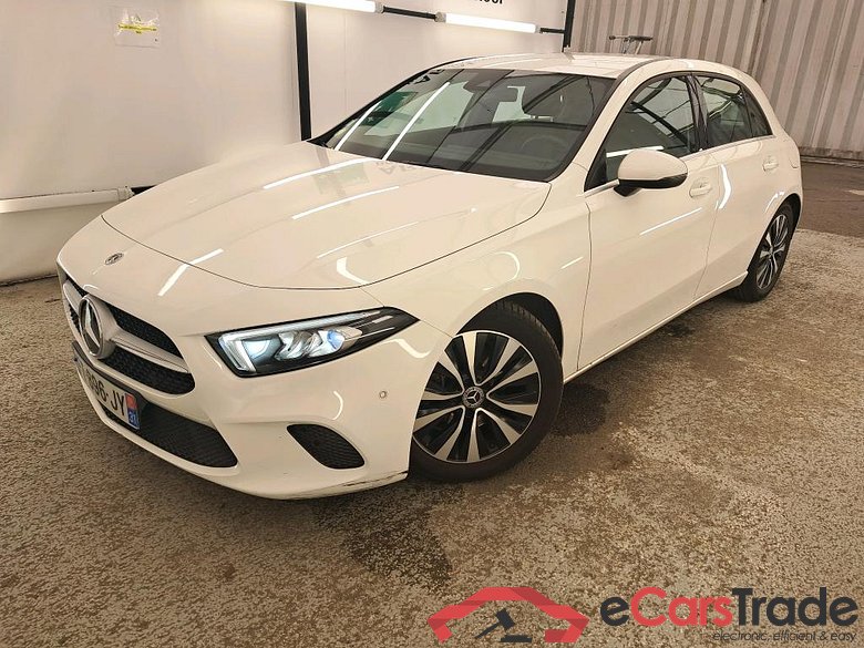 Mercedes A 200 d Business Line 8G-DCT MERCEDES-BENZ Classe A Compact / 2018 / 5P / Berline A 200 d Business Line 8G-DCT