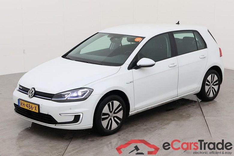 VOLKSWAGEN e-Golf  #1