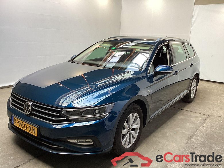VOLKSWAGEN PASSAT VARIANT 1.5 TSI Business #1