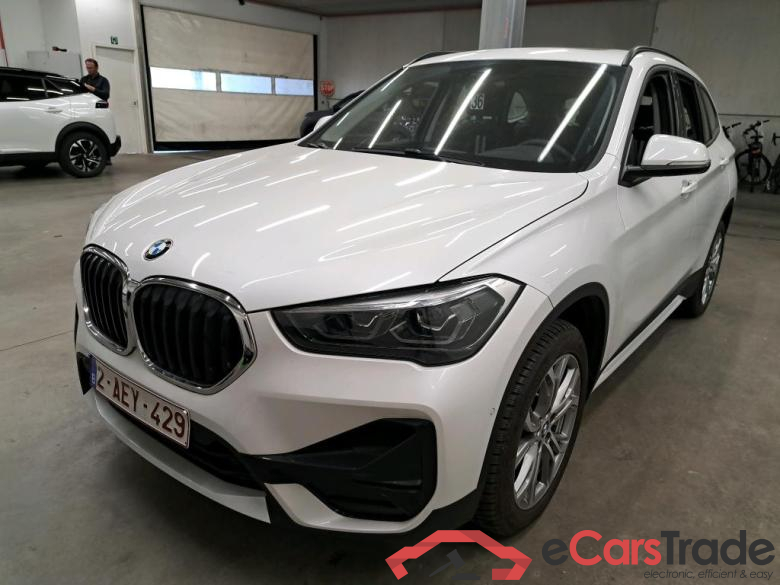 BMW - BMW X1 sDrive18iA 136PK Sport Business Edition Pack Business & LED HeadLights & Heated Seats & Steering Wheel & Pano Roof  * PETROL *