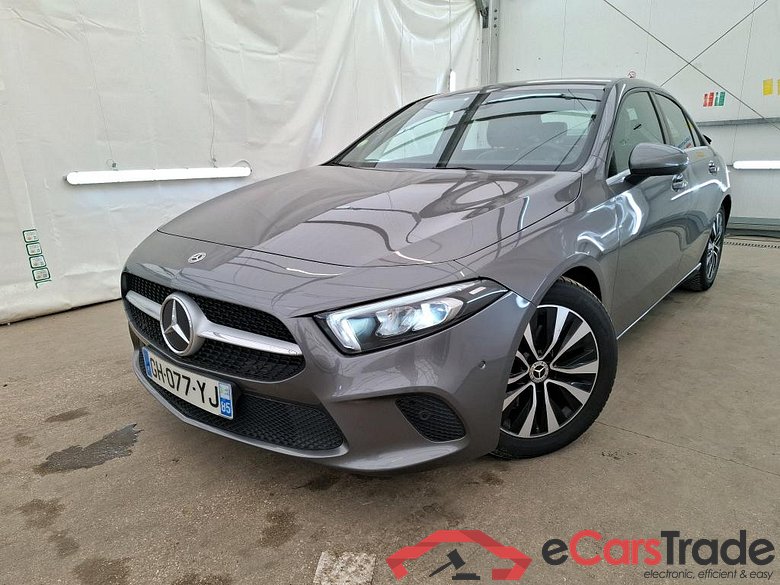 Mercedes A 200 d Business Line 8G-DCT MERCEDES-BENZ Classe A Berline / 2018 / 4P / Berline A 200 d Business Line 8G-DCT