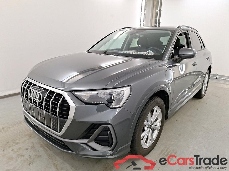 AUDI Q3 1.4 45 TFSI E S TRONIC S LINE Business Plus #1