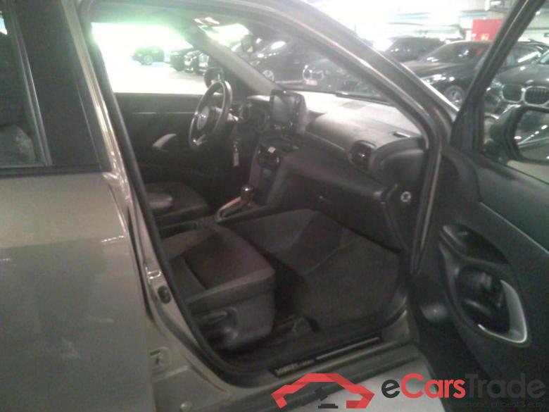 Yaris Cross 1,5 HEV 2WD Dynamic #5