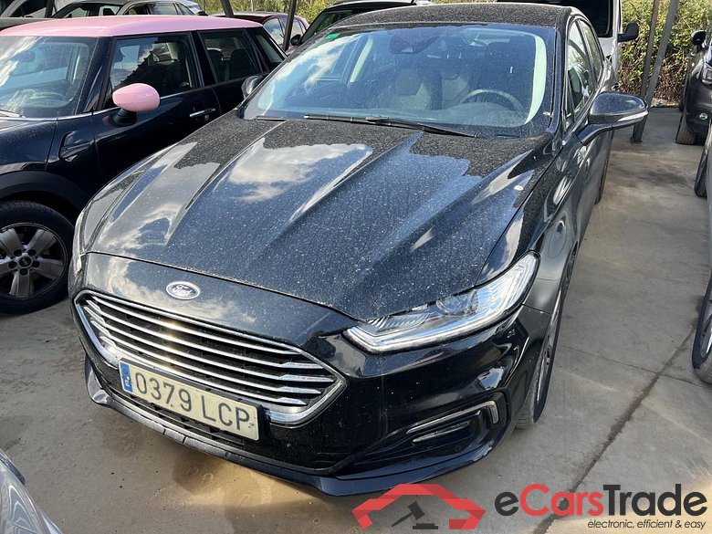 Ford 2.0 TDCi 110kW (150CV) Titanium 235 FORD Mondeo / 2014 / 5P / berlina con portón 2.0 TDCi 110kW (150CV) Titanium 235 #1