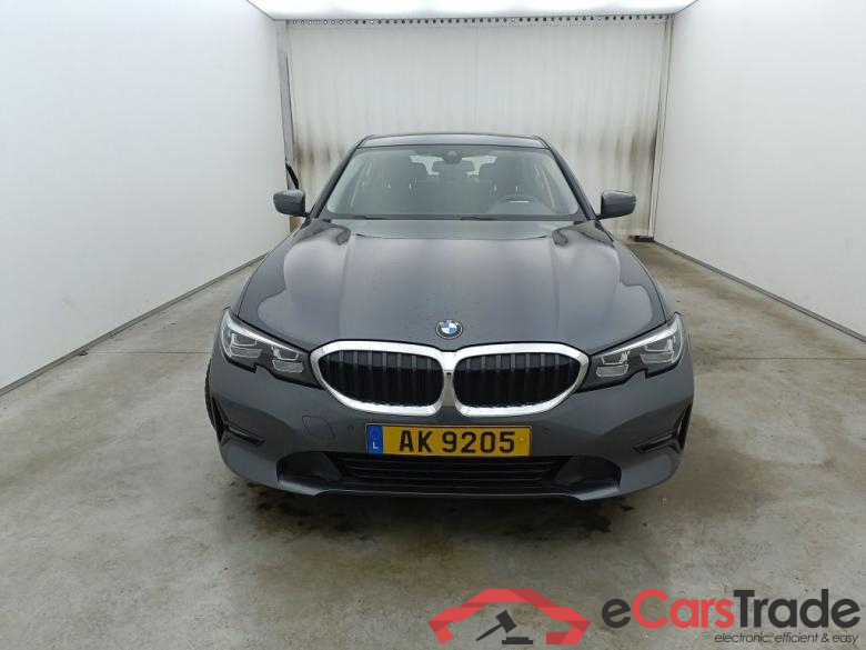 BMW 3 DIESEL - 2019 320 d 190 AdBlue (EU6d-TEMP) 4d