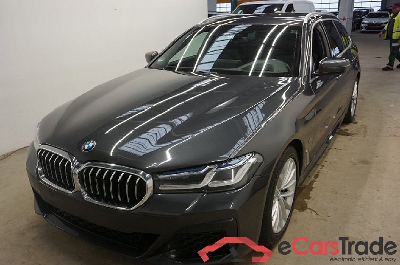BMW 5-Serie Touring ´16 Baureihe 5 Touring 530 d M Sport 3.0 210KW AT8 E6d #1