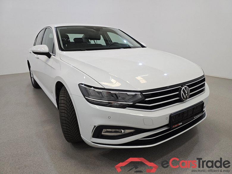 Volkswagen Passat 2.0 TDI Comfortline Aut. LED Navi Sport-Seats KeylessGo Klima PDC ... #3