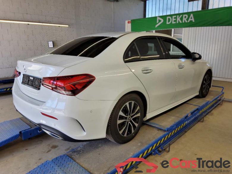 Mercedes-Benz A -Klasse Lim. (BM 177)(08.2018->) DE - Lim4 A 200 EU6d, Lim. AMG Line (EURO 6d), 2019 - 2022 #3