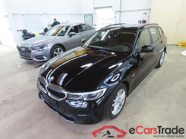 BMW 3-Serie Touring ´18 Baureihe 3 Touring 320 e Advantage 2.0 150KW AT8 E6d #1