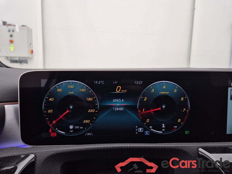 MERCEDES-BENZ A-klasse 180 Business Solution AMG DCT #4